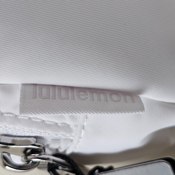 NWT LULULEMON White Everywhere Belt Bag Disney Embroidered Mickey in Motion 1L - Picture 6 of 15
